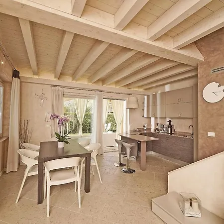 Вилла Gardagate - Villa Ludovica Romantica