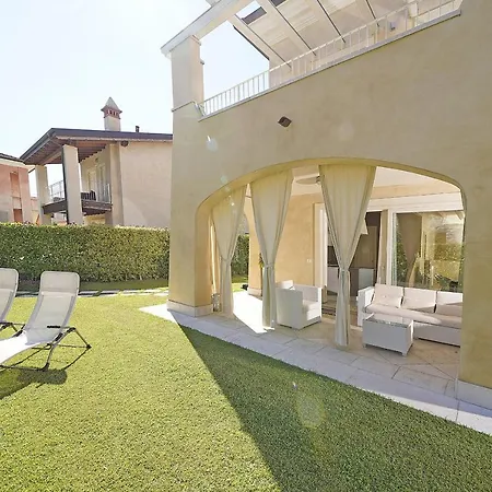 Gardagate - Villa Ludovica Romantica