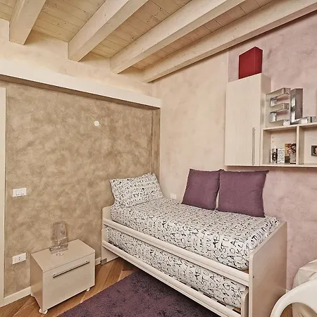 Вилла Gardagate - Villa Ludovica Romantica