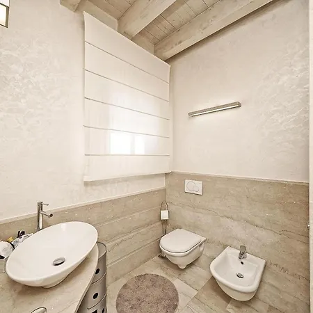 Gardagate - Villa Ludovica Romantica